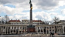 Российские туристы не дали осквернить памятник советским воинам в Вене