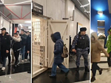 Сотрудники ЛУ МВД России в аэропорту Шереметьево проводят мероприятия по пресечению нарушений миграционного законодательства