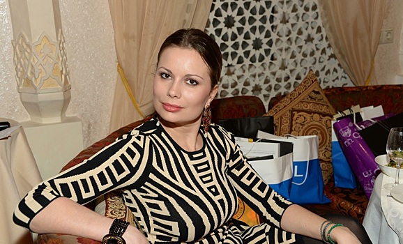 32-летняя экс-солистка «Блестящих» Анастасия Осипова впервые стала мамой