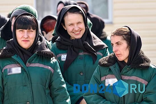Фоторепортаж: как отметили 8 Марта в женской колонии под Азовом
