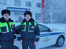 В Магаданской области госавтоинспекторы экстренно доставили в больницу мужчину с ножевым ранением
