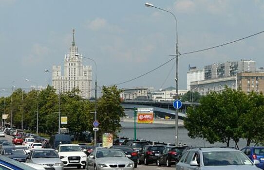 ГИБДД хочет, чтобы в на дорогах Москвы гибло в три раза меньше людей