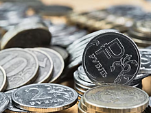 Эксперт предупредил о возможности сильных скачков курса рубля на этой неделе