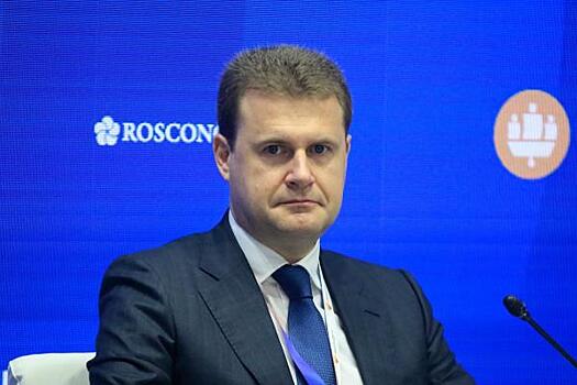 Глава Минвостокразвития прокомментировал высказывание камчатского министра о «туристах-нищебродах»