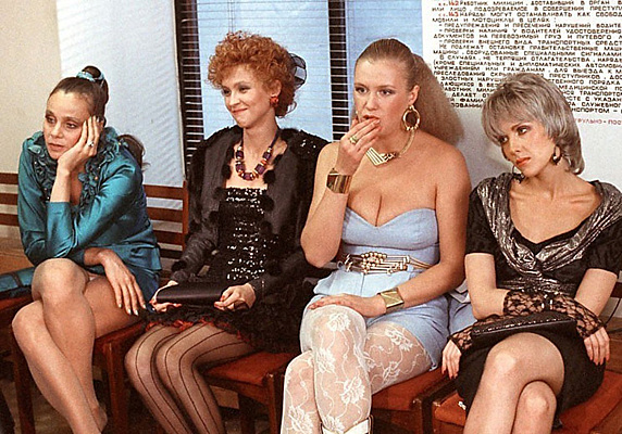 Ескі еркектердің группалық секс порно видео