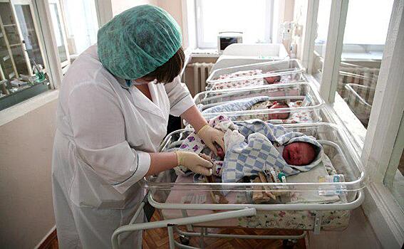 Власти окажут помощь семье с четырьмя новорожденными