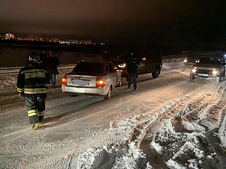 В Новом Уренгое и Тарко-Сале произошло два похожих ДТП. Есть пострадавшие
