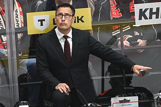 Почему Авангард при Ги Буше играет в 11 нападающих, разбор тактики, плохо это или хорошо