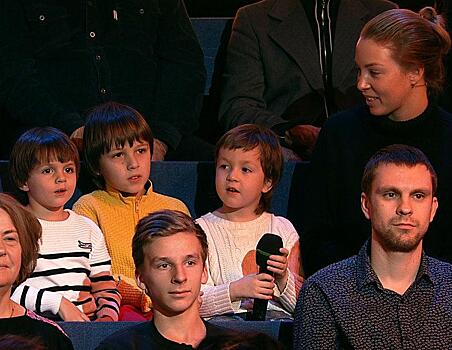 «Нет только Джорджа Харрисона»: Дибров представил своих детей как участников The Beatles