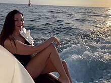 Оксана Федорова отдохнула в купальнике на яхте
