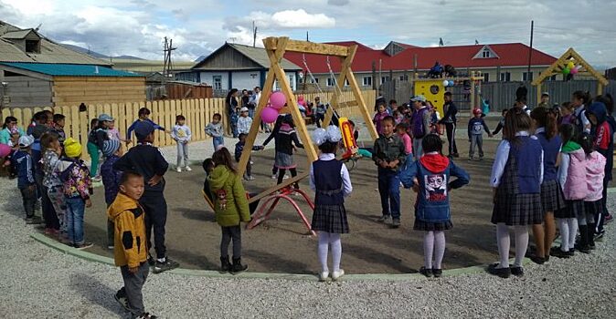 В селе Ортолык Республики Алтай появилась первая детская площадка
