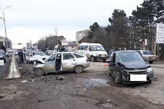 Два водителя пострадали в ДТП под Пятигорском