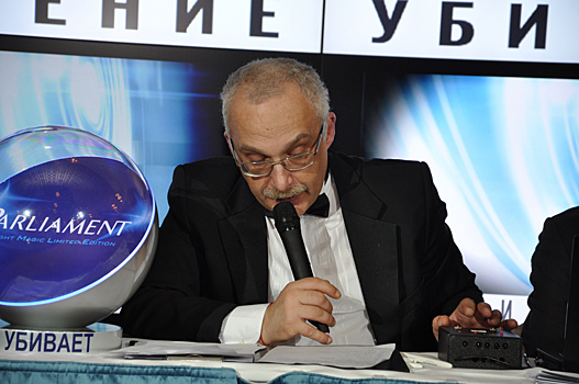 Друзь пожелал россиянам играть дольше и выигрывать чаще