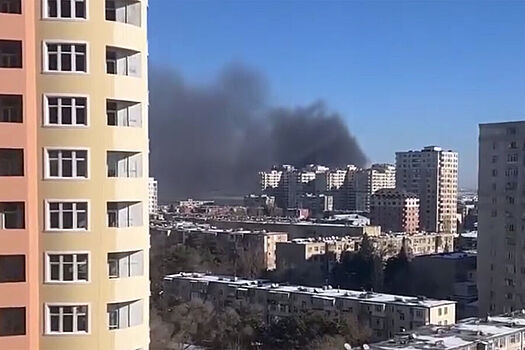 В Баку произошел мощный взрыв в мебельном цехе