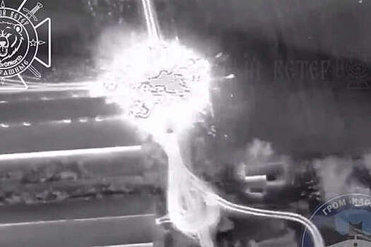 Опубликовано видео удара РСЗО "Торнадо-С" по фуре, набитой ударными дронами ВСУ