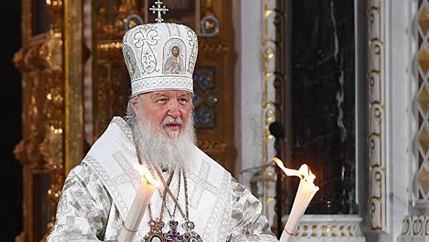 Путин пожелал патриарху Кириллу почаще отдыхать