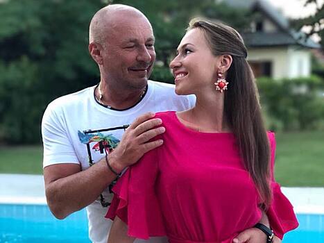 Жена Александра Жулина трогательно призналась в любви мужу в день его рождения