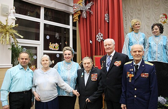 Вокально-хоровой ансамбль «Березка» выступил перед ветеранами в Теплом Стане