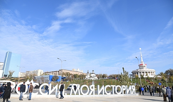 Волгоградцы обсуждают сезон мошки, права работодателя и помощь пожилым