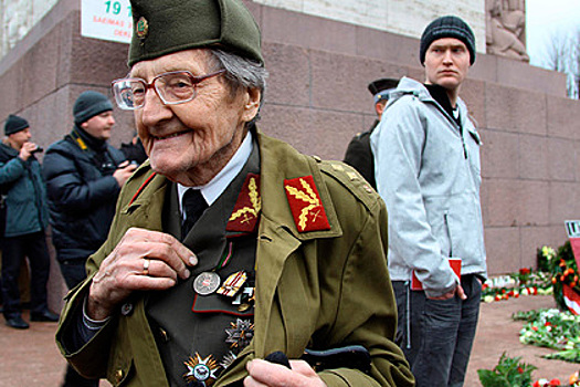 В Латвии снова почтили память легионеров СС. Как и зачем пособников нацистов превращают в героев?