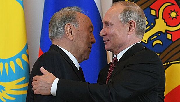 Путин и Назарбаев обсудили Украину
