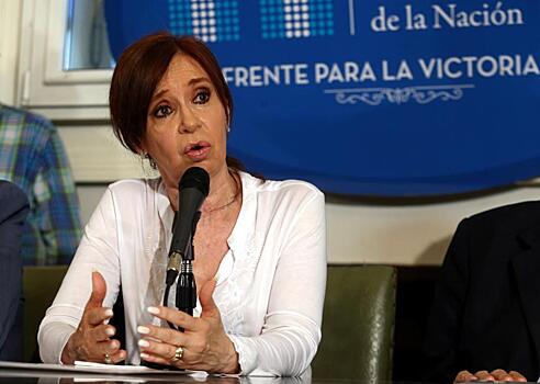 Экс-президент Аргентины обвиняется в госизмене