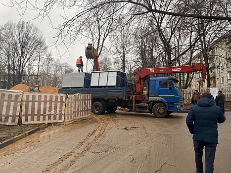 На Черноморском бульваре началось строительство дома по программе реновации