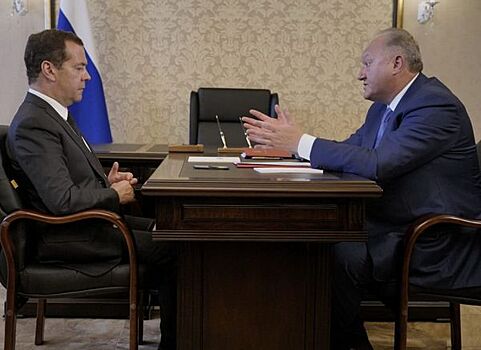 Глава Камчатки доложил Медведеву о ситуации в рыбопромышленной отрасли