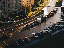 Открыл дверь и поцарапал соседнюю машину: кто будет платить?