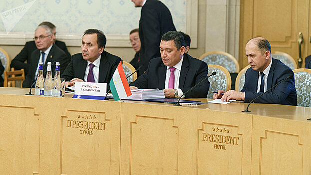 Новый председатель: Таджикистан наметил план работы в СНГ на 2018 год