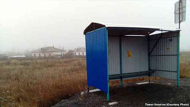 Желание разбогатеть загадывают на остановке в Барабинске