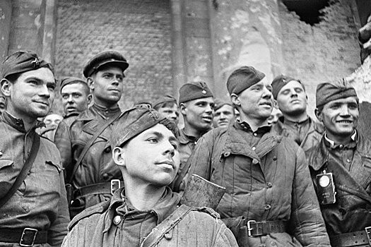 Красная армия 75 лет назад ворвалась в Берлин