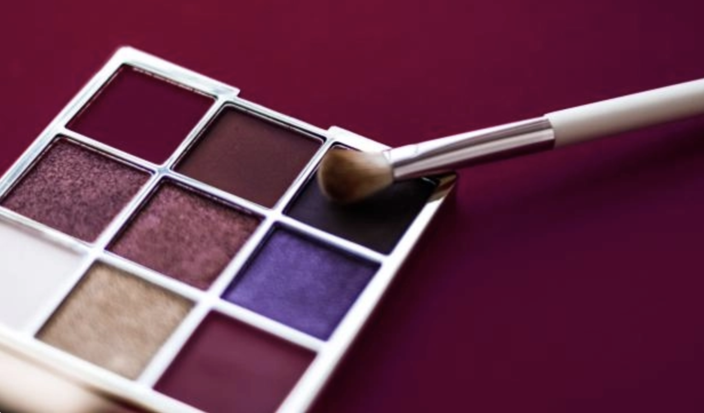 Не на доолго как пишется. Цифра 5 красная на белом фоне. Дорогому человеку. 5 надолго. Оценка пять.