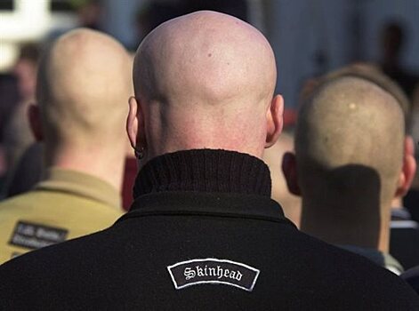 Италия: Вторжение фашистов в сетевые офисы для мигрантов