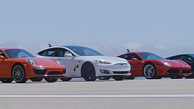 Битва суперкаров: семейный седан "унизил" Ferrari, Porsche и McLaren