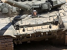 Минобороны России досрочно получило супервездеход ДТ-10 ПМ
