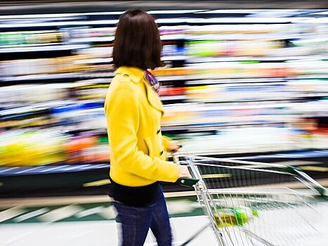 Психолог объяснила, как перестать панически скупать продукты