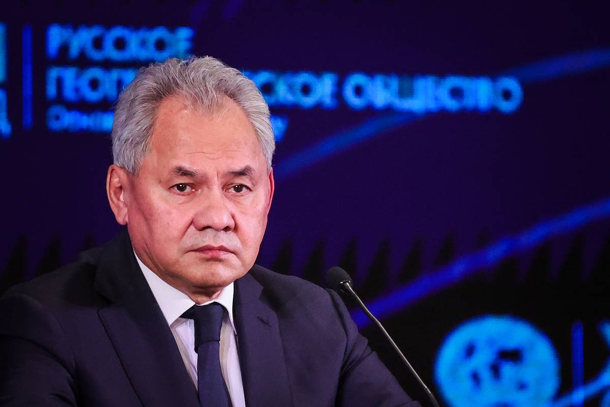Шойгу&nbsp; обвинил Ереван в глумлении над памятью армян