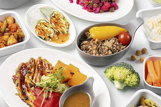 «Аэрофлот» обновил постное меню: чем будут кормить пассажиров