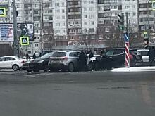Лихач на Mitsubishi стал виновником массового ДТП на Дунайском проспекте