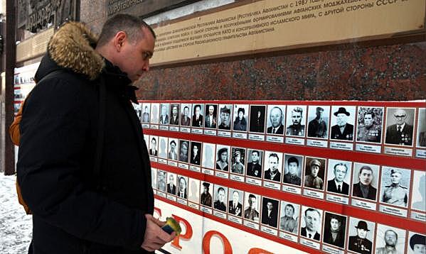 Глава Губкинского накажет вандалов: в городе пострадала Стена памяти