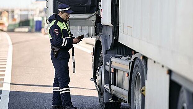Новые правила проезда грузовиков с 1 августа заработают в пределах МКАД