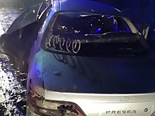 Иномарка превратилась в металлолом после наезда на столб в Кузбассе