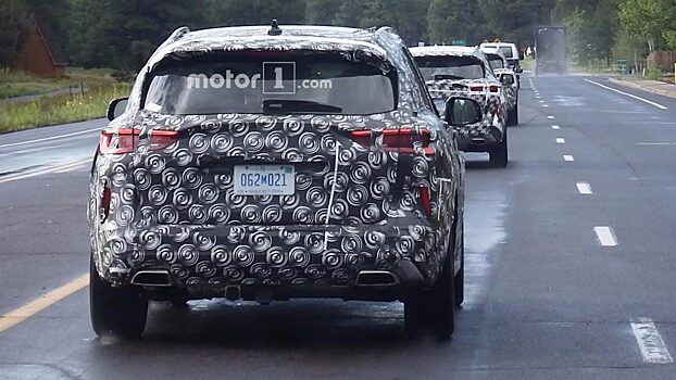 Infiniti QX50 2018 тестируют в камуфляже, который ничего не скрывает