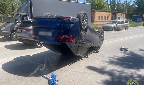 В ДТП на трассе в Волгоградской области погиб человек, двое пострадали