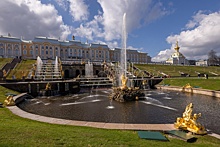 Петербург позвал туристов на открытие летнего сезона