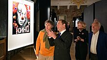 Медведев посетил выставку фотохудожника Берменьева в Петербурге