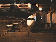 Российский самолёт с 170 пассажирами экстренно приземлился в Москве. Что с ним случилось