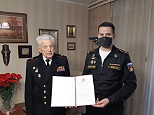 Главком ВМФ России поздравил с 95-летием известного флотского медика генерал-майора медслужбы Бориса Макаренко