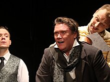 Довольно простоты. Как устроен спектакль «Мудрец» в театре «У Никитских ворот»